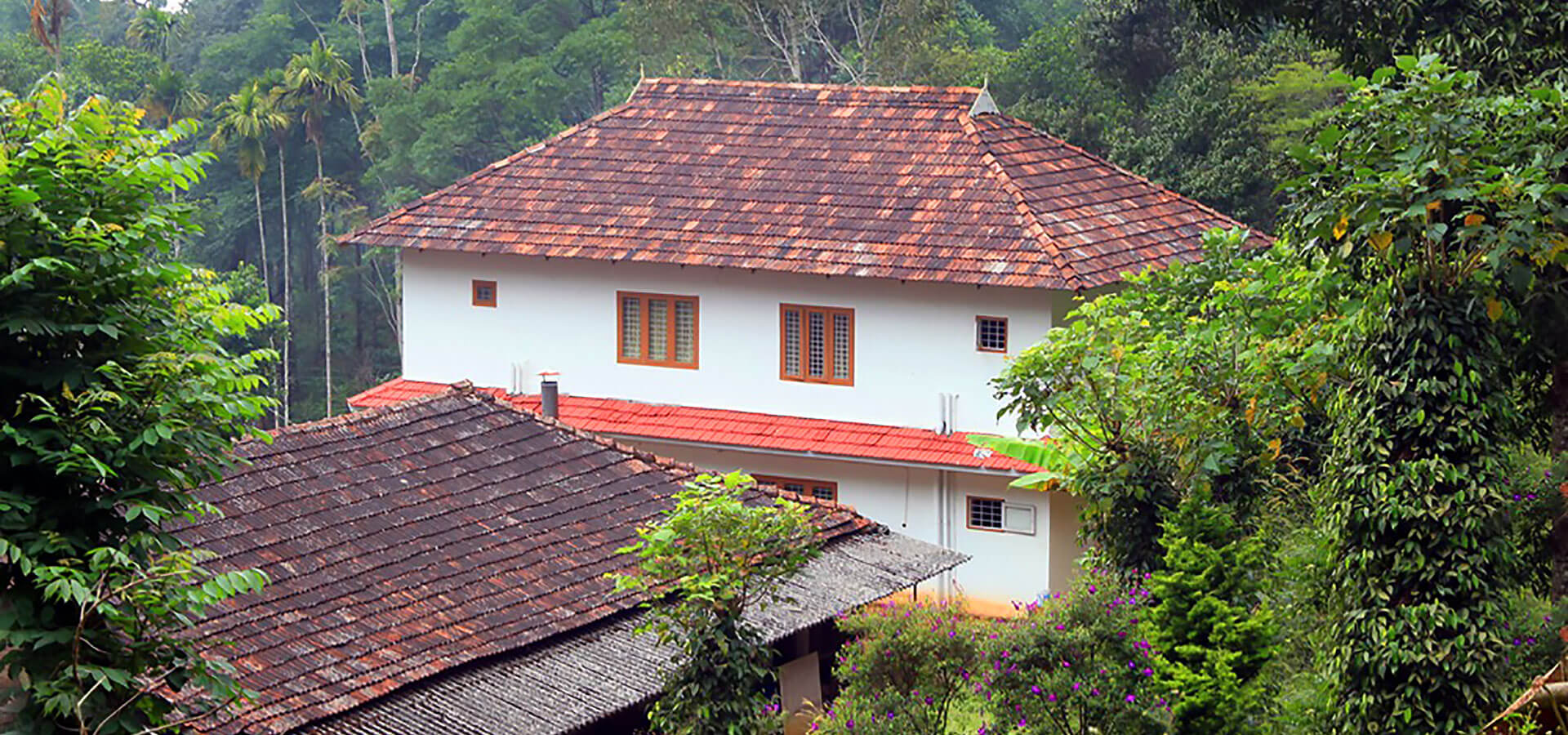 emarald-munnar-03